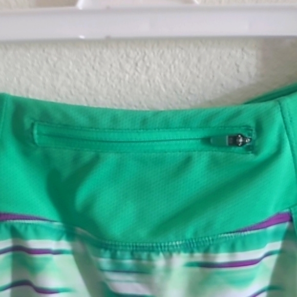 Women's Green North Face Skort Sz Small - Picture 4 of 4